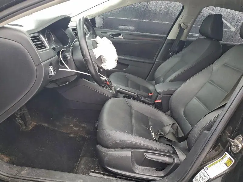 2012 VOLKSWAGEN JETTA SE  