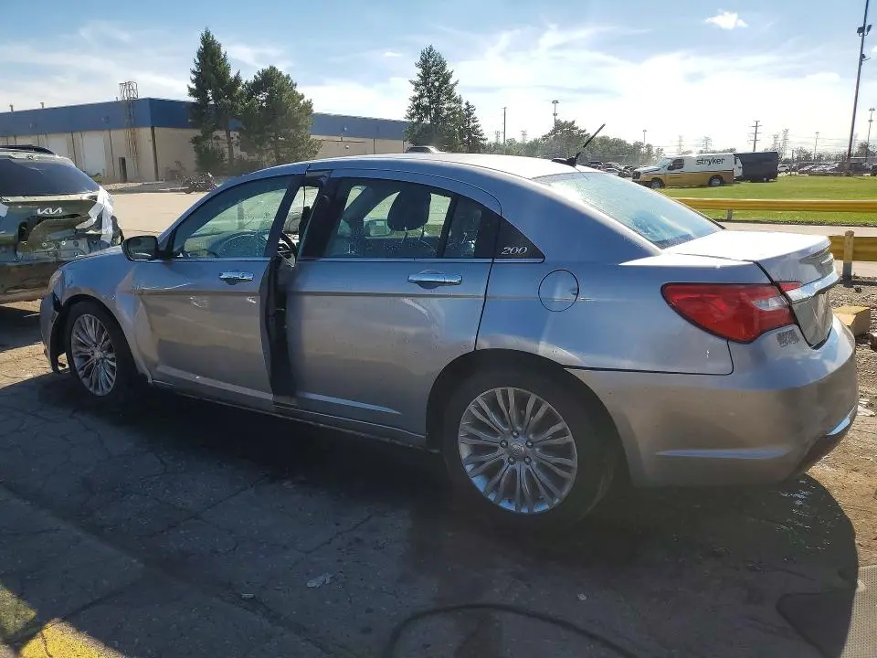 2013 CHRYSLER 200 LIMITED  
