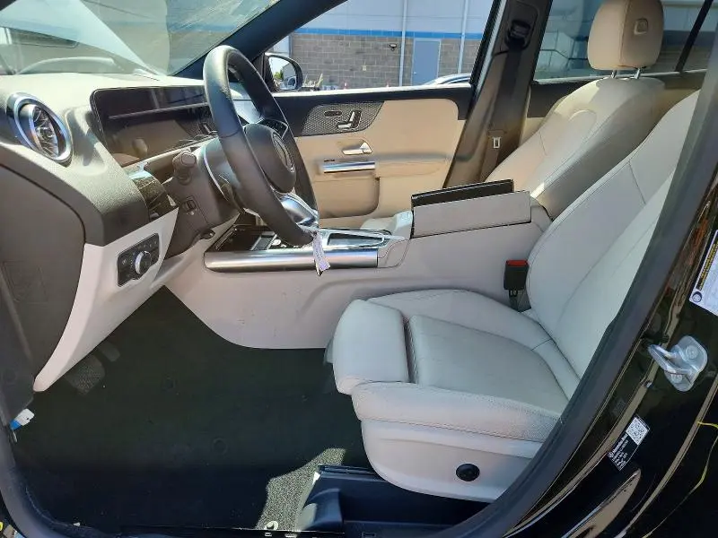 2026 MERCEDES-BENZ GLA 250 4MATIC  