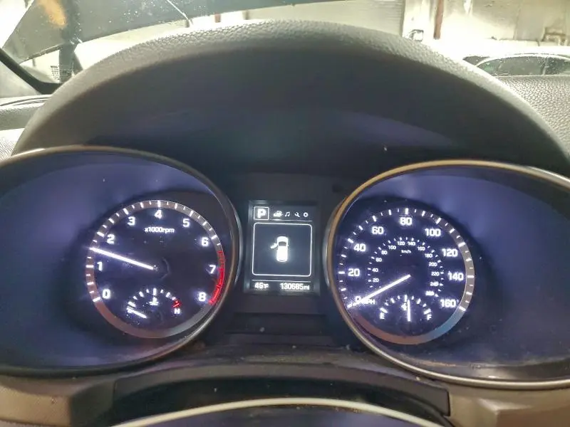 2018 HYUNDAI SANTA FE SE  