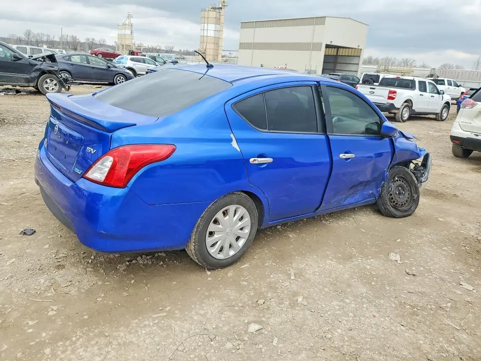 2016 NISSAN VERSA 1.6 SV  