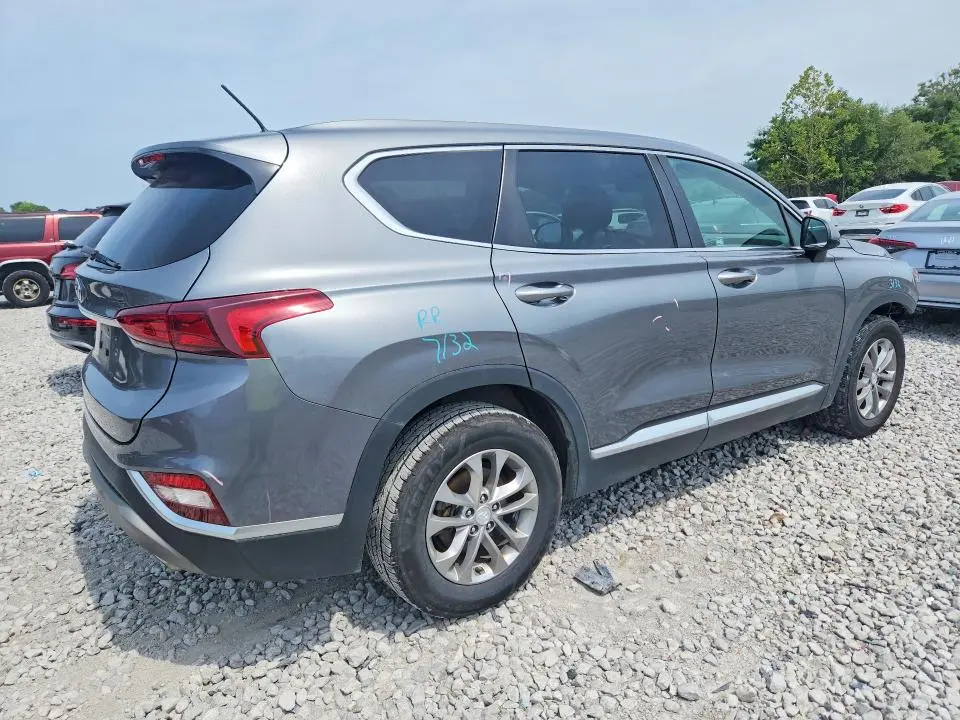 2019 HYUNDAI SANTA FE SE  