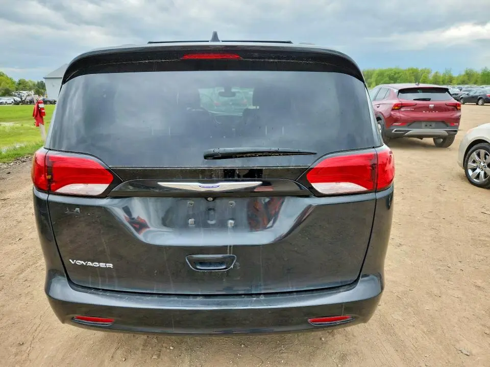 2020 CHRYSLER VOYAGER LXI  