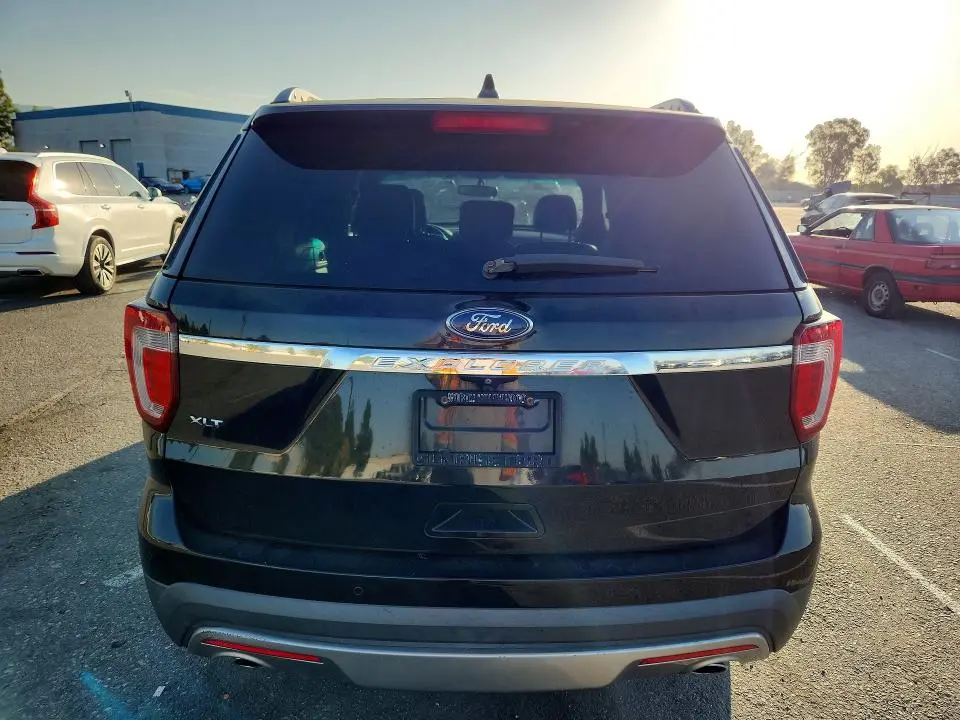 2016 FORD EXPLORER XLT  