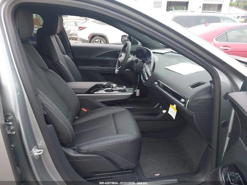 2025 CADILLAC LYRIQ LUXURY W/1SC