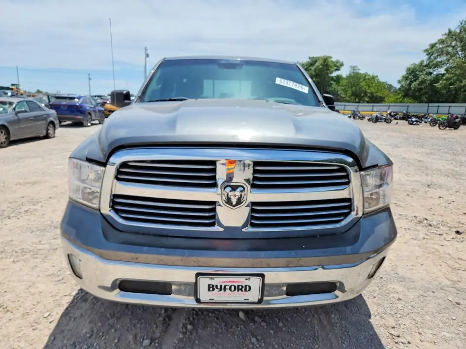 2013 RAM 1500 SLT  