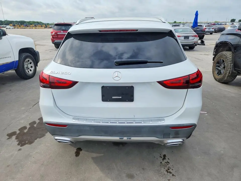2021 MERCEDES-BENZ GLA 250  