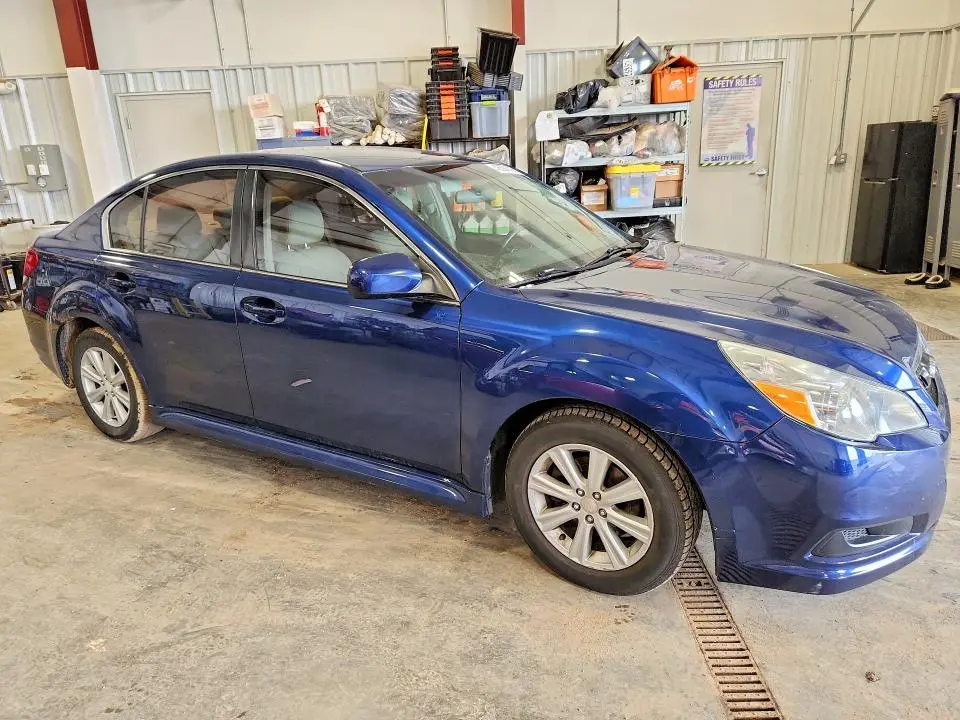 2010 SUBARU LEGACY 2.5I PREMIUM  