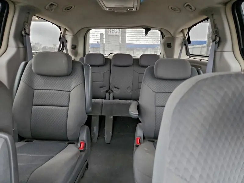 2010 CHRYSLER TOWN & COUNTRY TOURING  