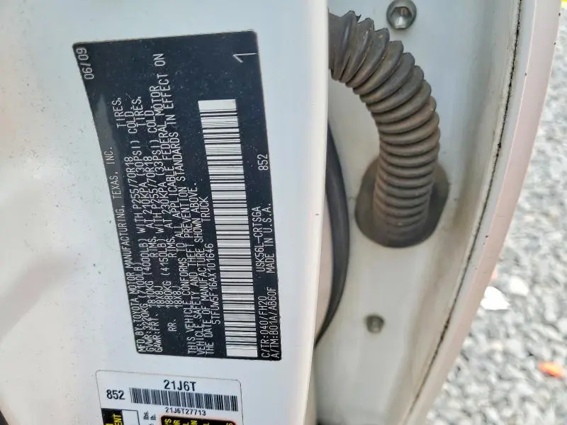 2010 TOYOTA TUNDRA GRADE  