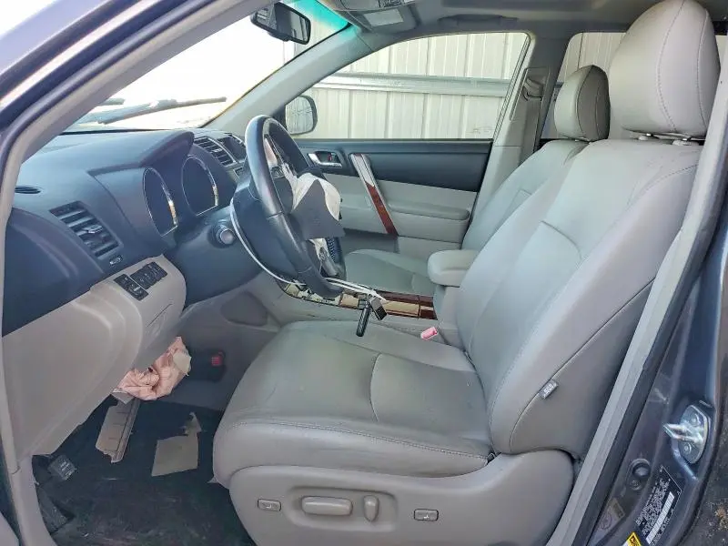 2013 TOYOTA HIGHLANDER LIMITED  