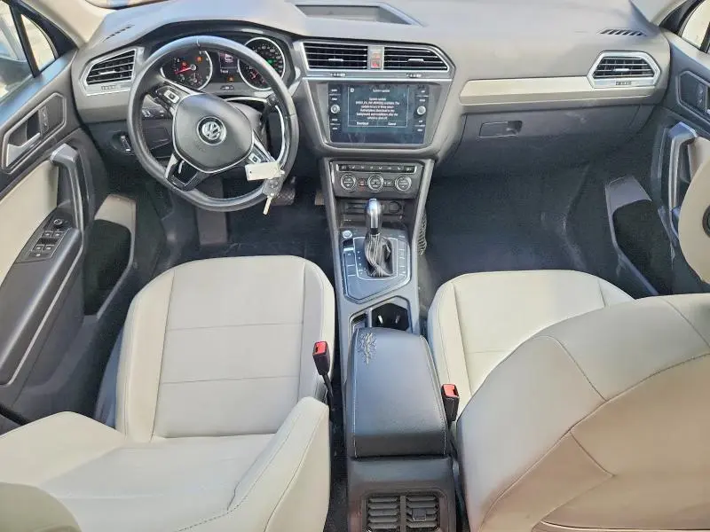 2021 VOLKSWAGEN TIGUAN SE  