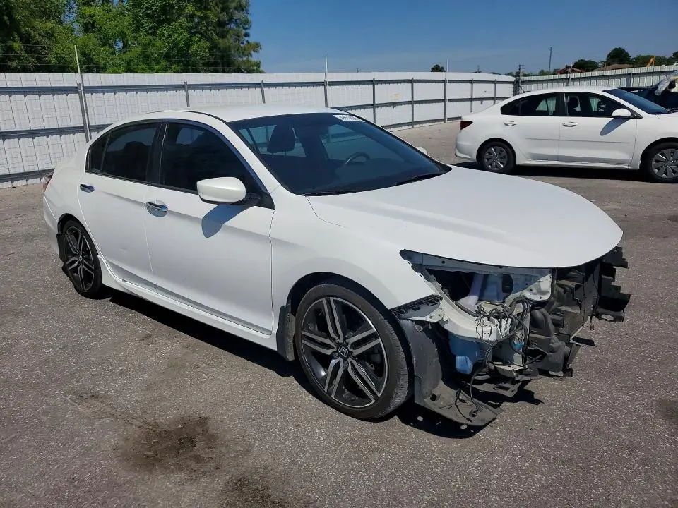 2017 HONDA ACCORD SPORT  