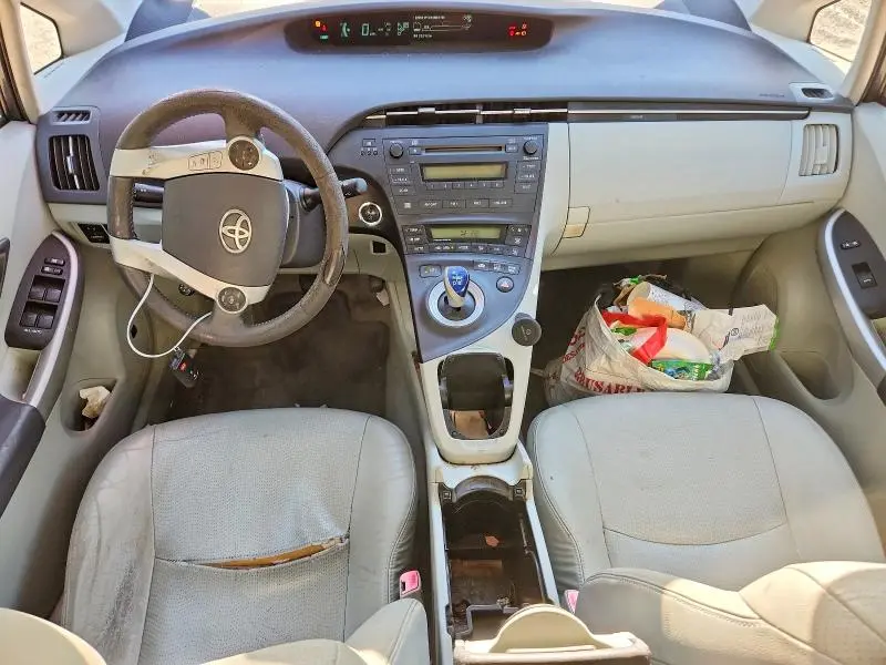 2010 TOYOTA PRIUS IV  