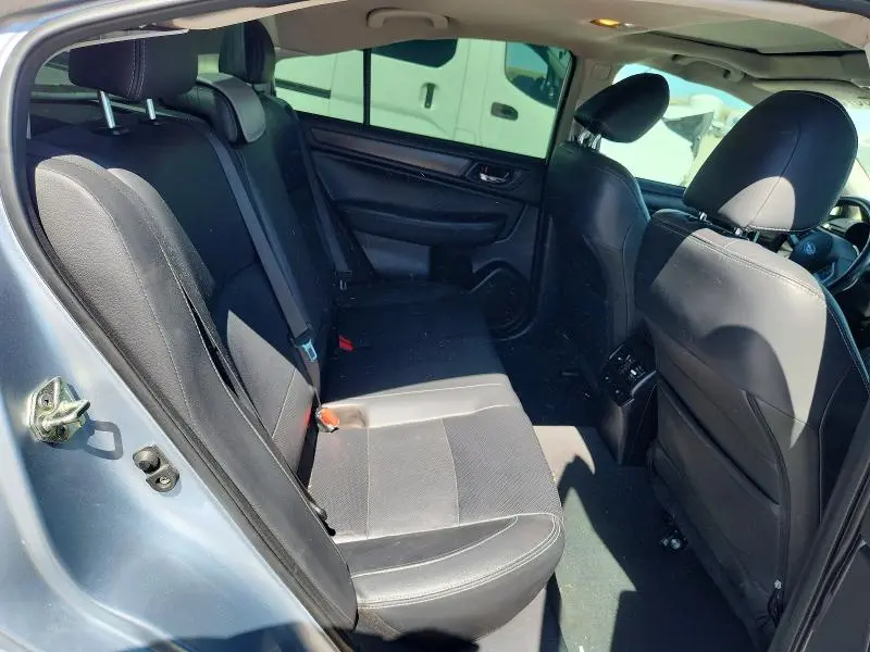 2017 SUBARU LEGACY 3.6R LIMITED  