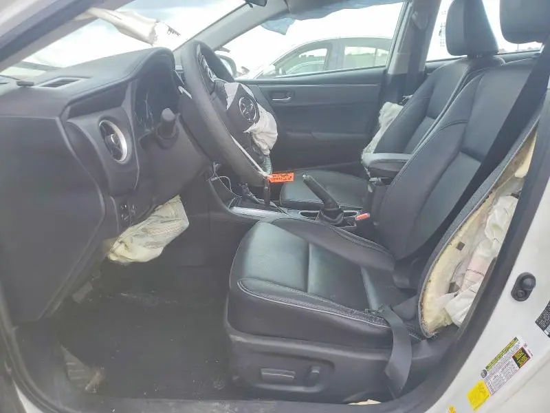 2017 TOYOTA COROLLA XLE  