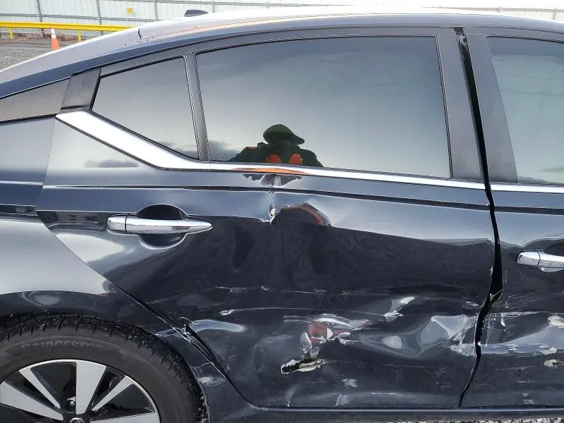 2022 NISSAN ALTIMA SV  