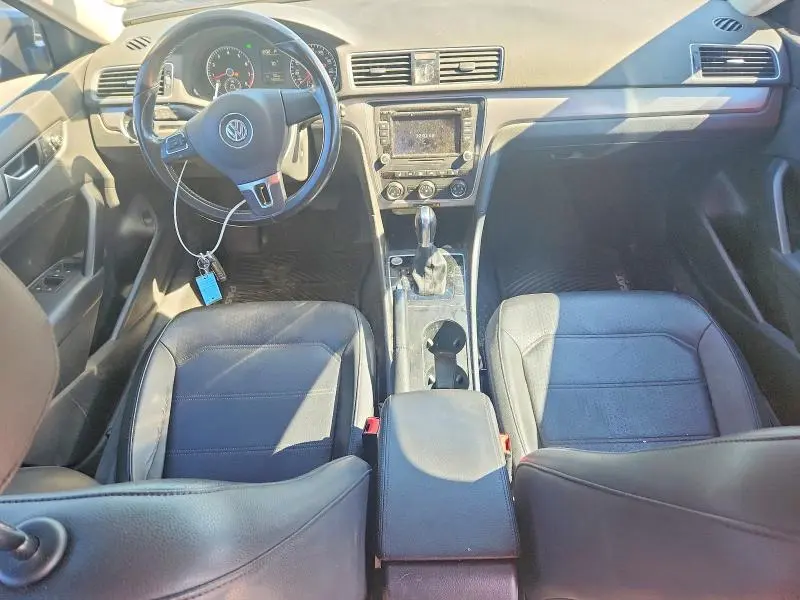2015 VOLKSWAGEN PASSAT S  