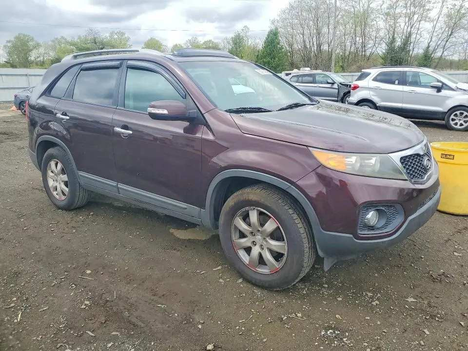 2011 KIA SORENTO LX  