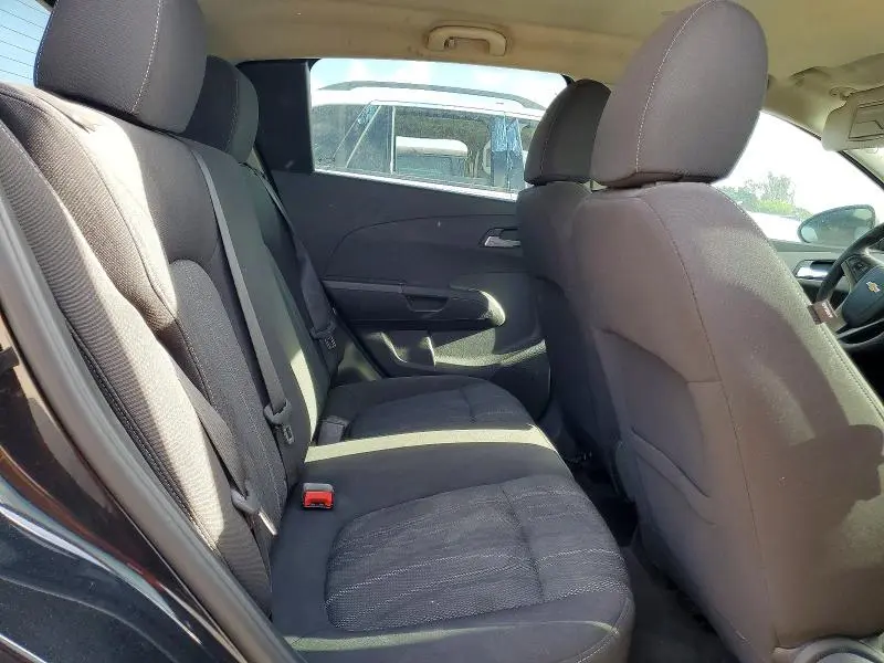 2015 CHEVROLET SONIC LT  