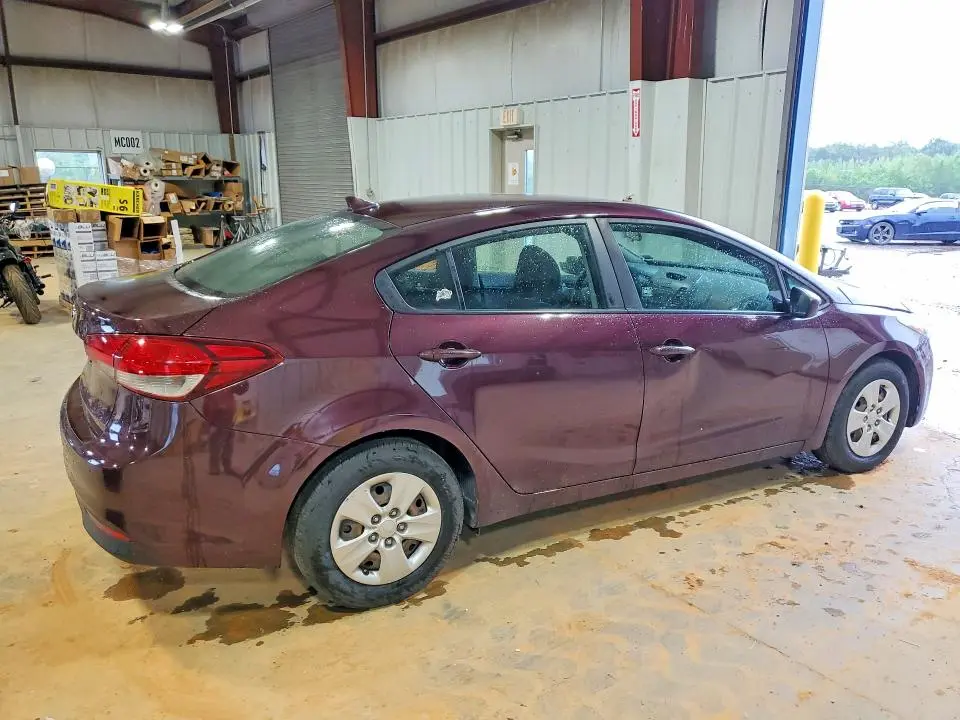 2017 KIA FORTE LX  