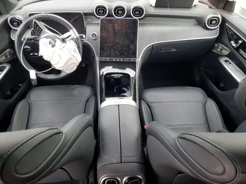 2024 MERCEDES-BENZ GLC 300  