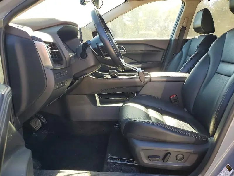 2021 NISSAN ROGUE SL  