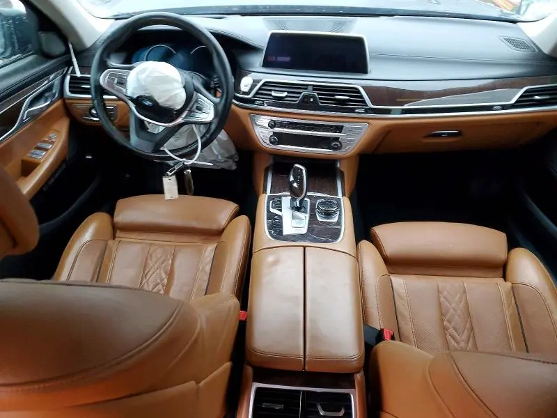 2018 BMW 750 XI  