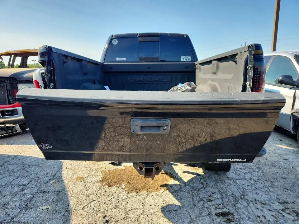 2015 GMC SIERRA K2500 DENALI  