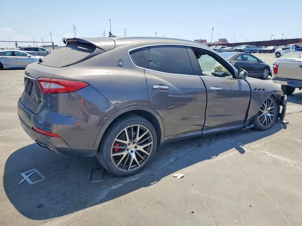 2017 MASERATI LEVANTE S SPORT  