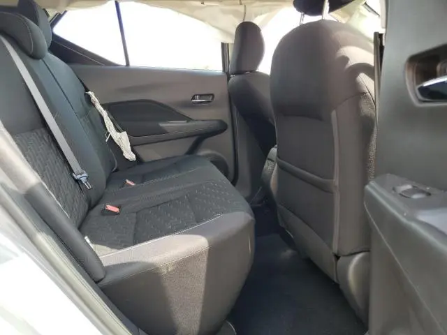 2021 NISSAN KICKS SV  