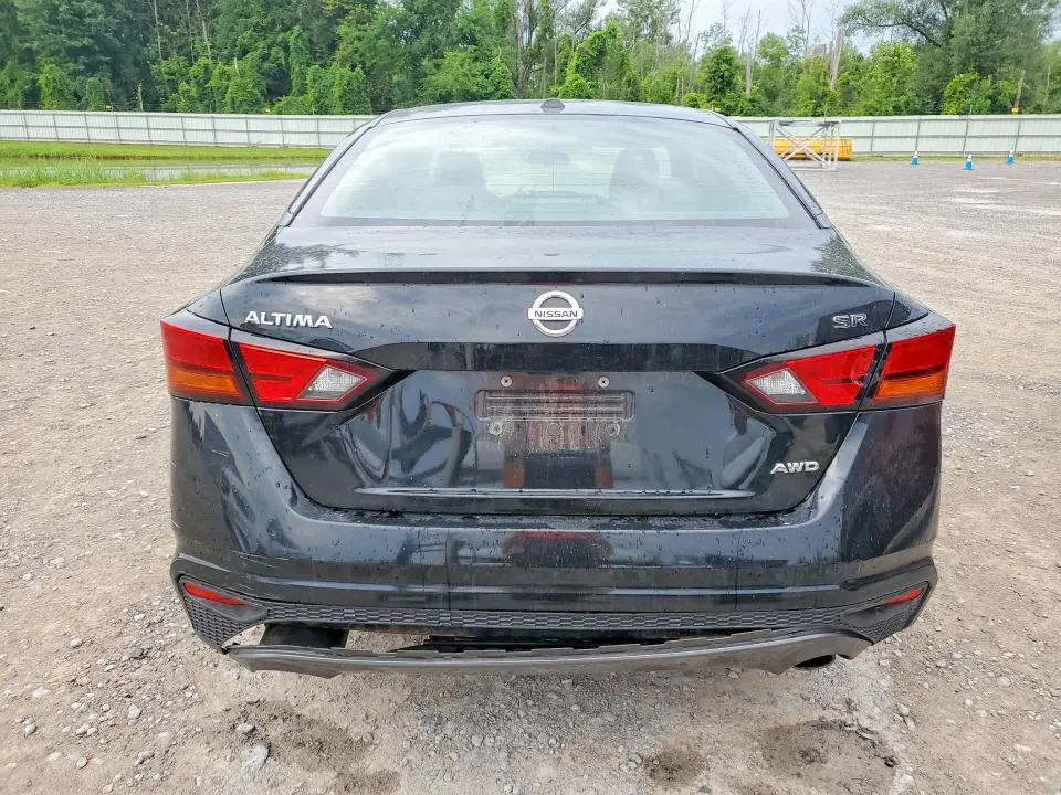 2019 NISSAN ALTIMA SR  
