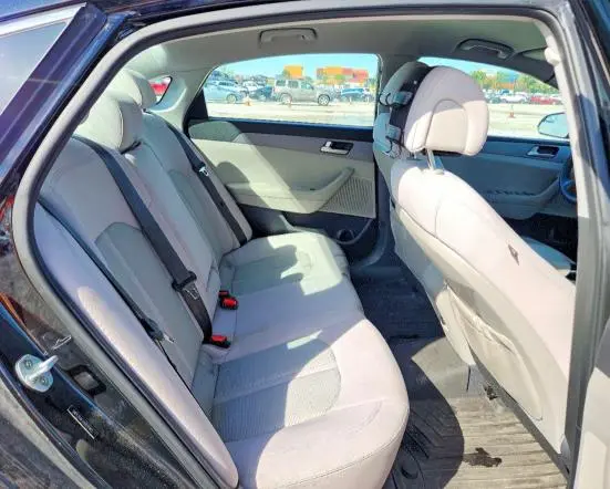 2017 HYUNDAI SONATA SE  