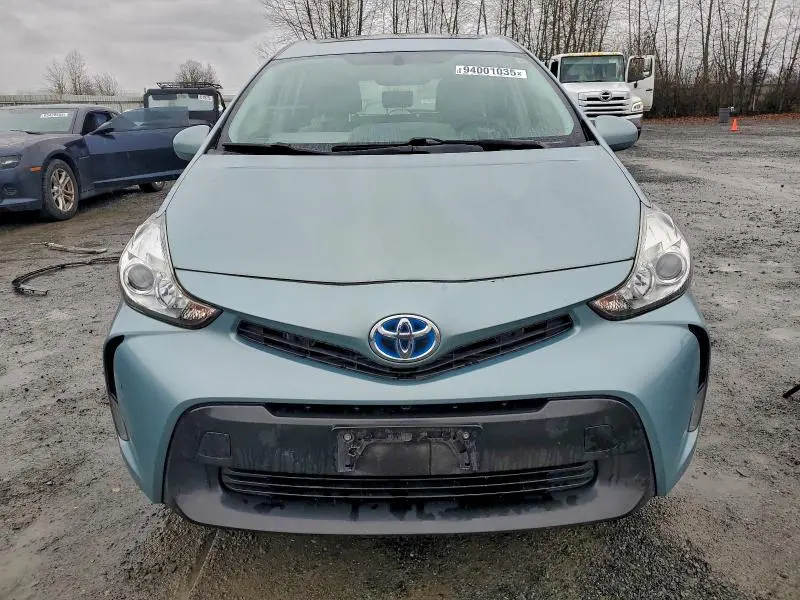 2016 TOYOTA PRIUS V   