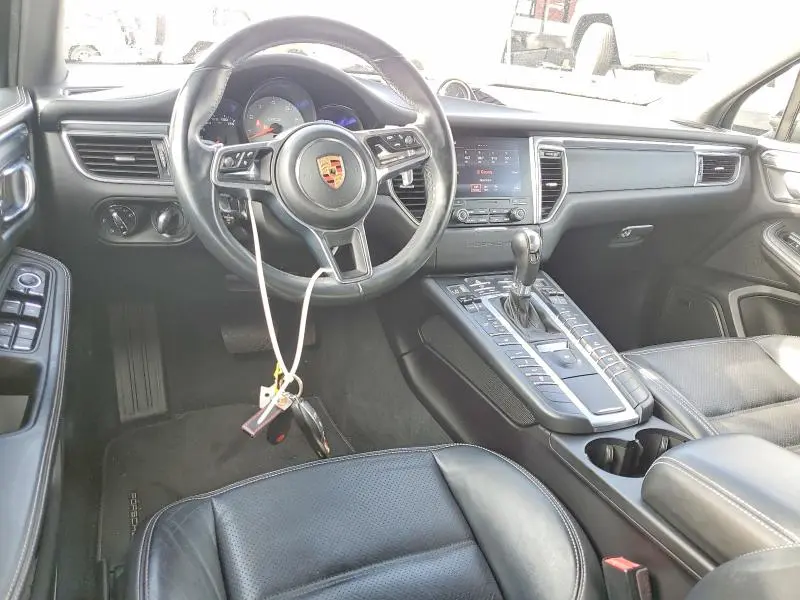 2018 PORSCHE MACAN GTS  
