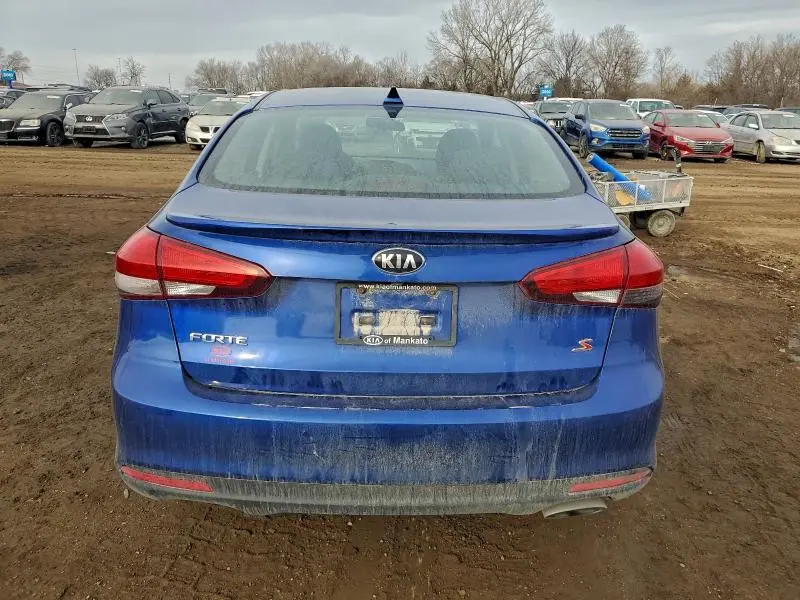 2017 KIA FORTE LX  