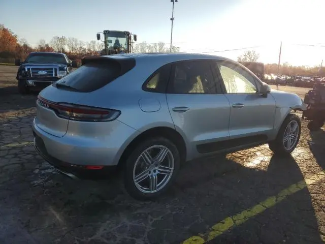 2019 PORSCHE MACAN   