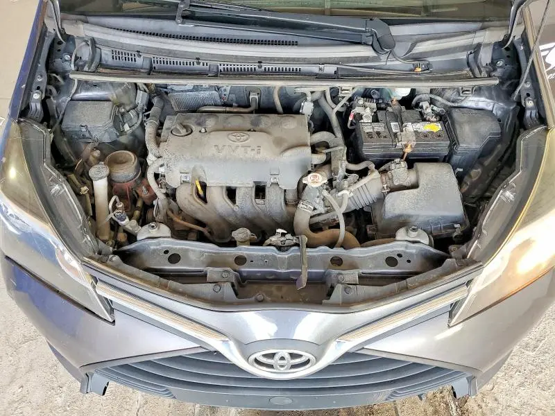 2017 TOYOTA YARIS 5-DOOR L  