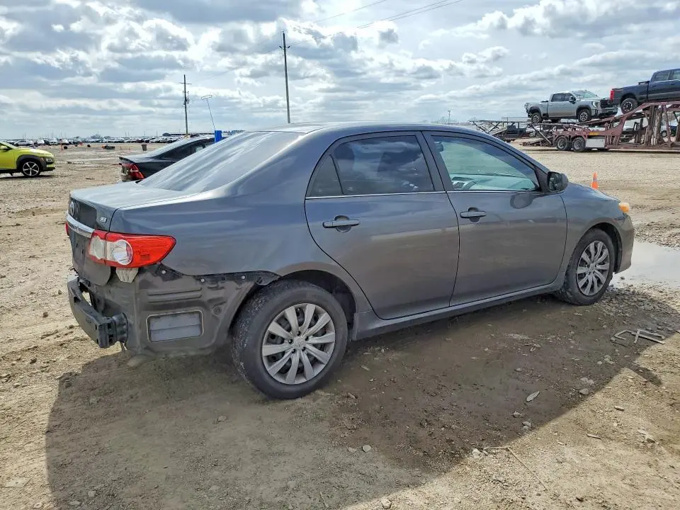2013 TOYOTA COROLLA LE  
