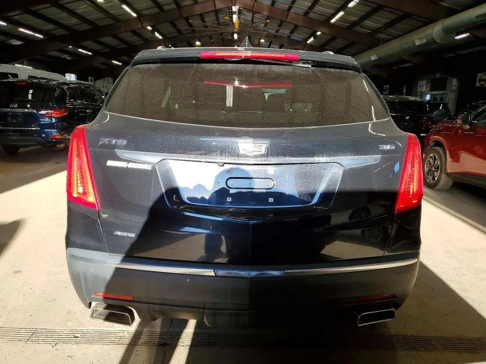 2017 CADILLAC XT5 LUXURY  