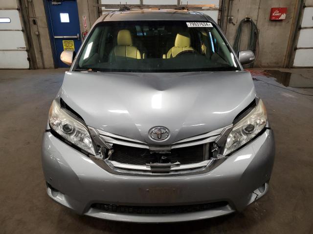 2014 TOYOTA SIENNA XLE