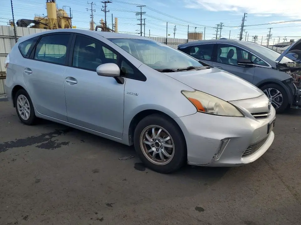 2013 TOYOTA PRIUS V THREE  