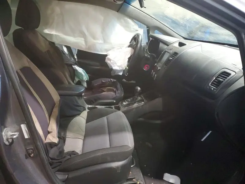 2018 KIA FORTE S  