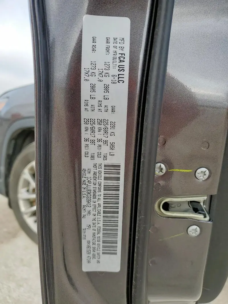 2019 JEEP CHEROKEE LATITUDE PLUS  