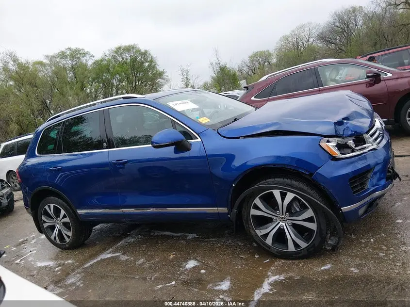 2017 VOLKSWAGEN TOUAREG V6 WOLFSBURG EDITION