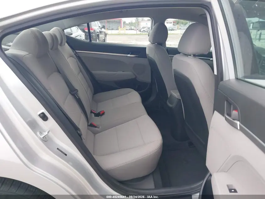 2019 HYUNDAI ELANTRA SE