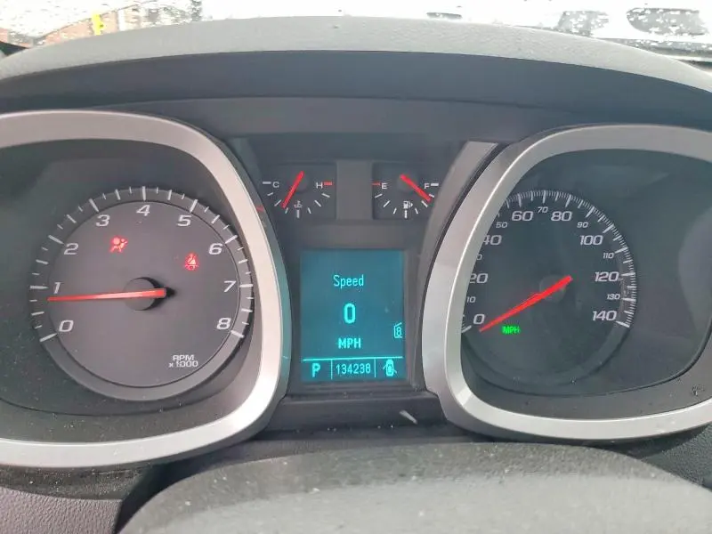 2010 CHEVROLET EQUINOX LT  