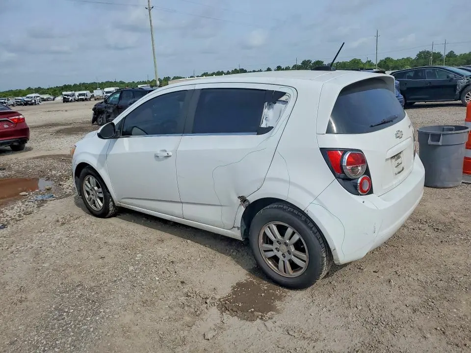 2016 CHEVROLET SONIC LT  