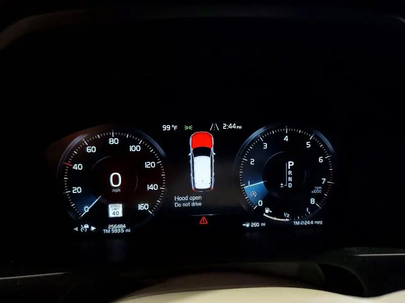 2017 VOLVO XC90 T6  