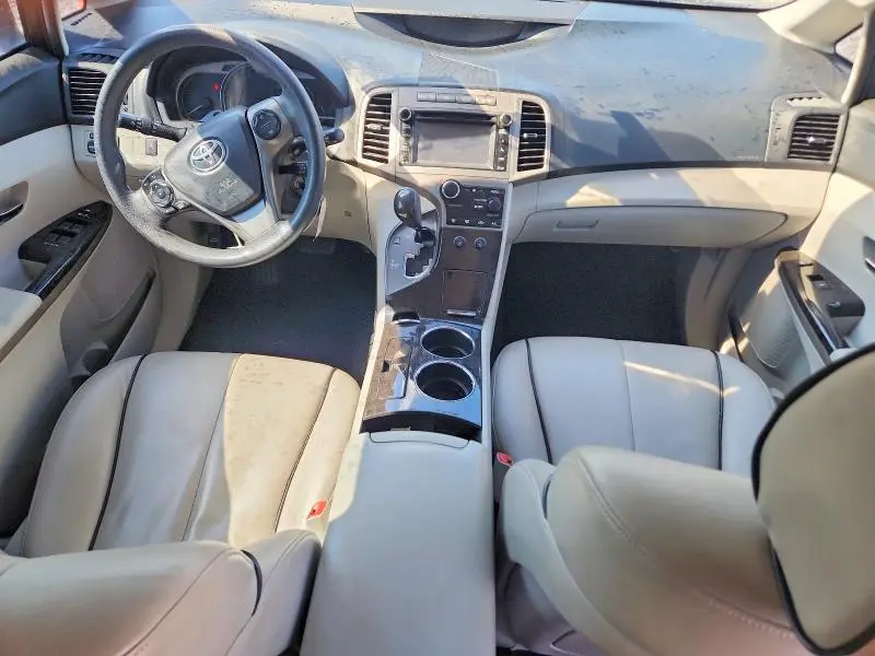 2013 TOYOTA VENZA LE  